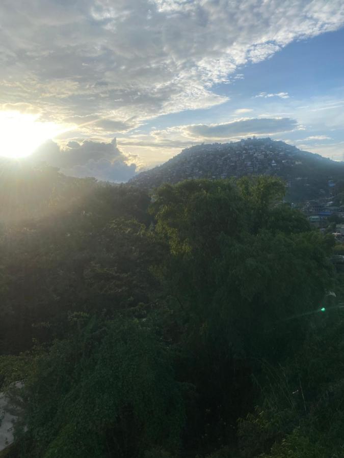 Courtyards Peak-Corner Pinestay - At Goshenland Baguio Baguio City ภายนอก รูปภาพ